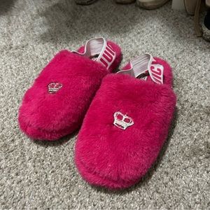 Juicy couture hot pink slippers
